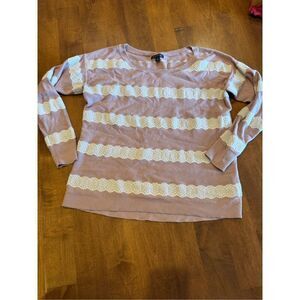 Women’s American Eagle light knit sweater size medium
